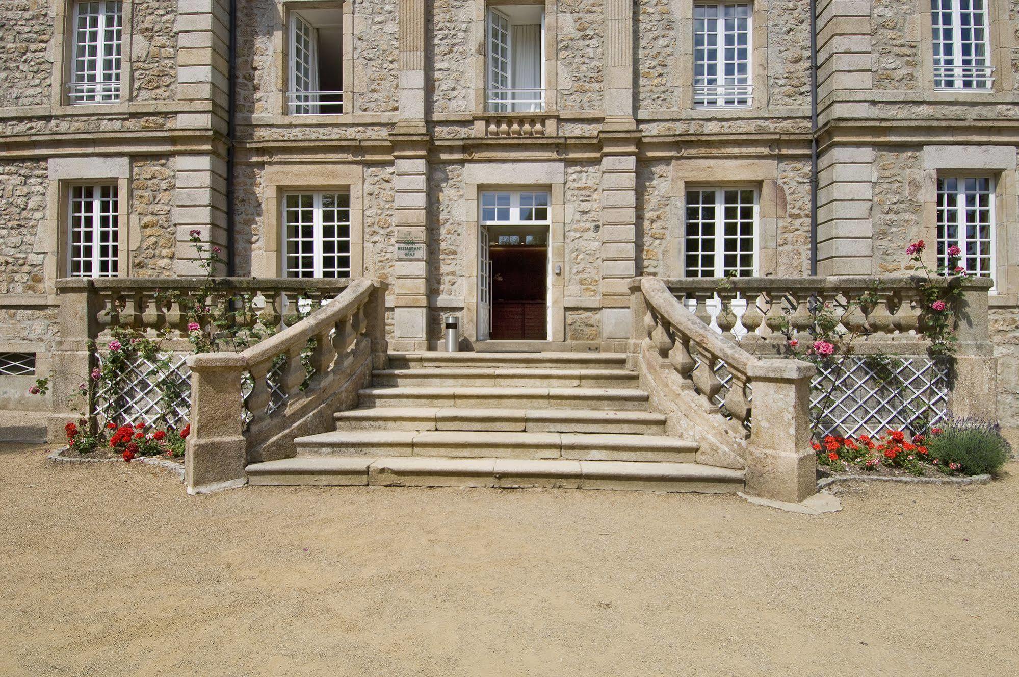 Hotel Domaine De Barres Langogne Exterior foto